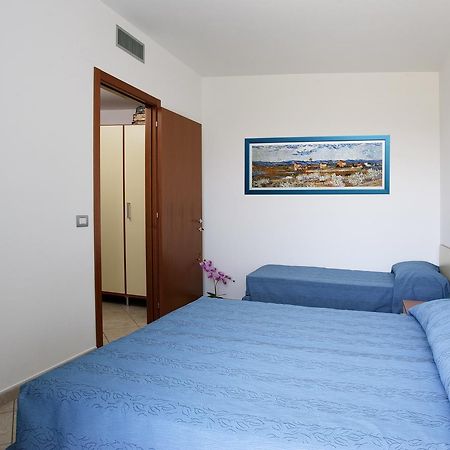 Residence Il Girasole 1 อัลบา อาดริอาติกา ภายนอก รูปภาพ