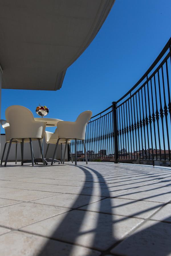 Residence Il Girasole 1 อัลบา อาดริอาติกา ภายนอก รูปภาพ